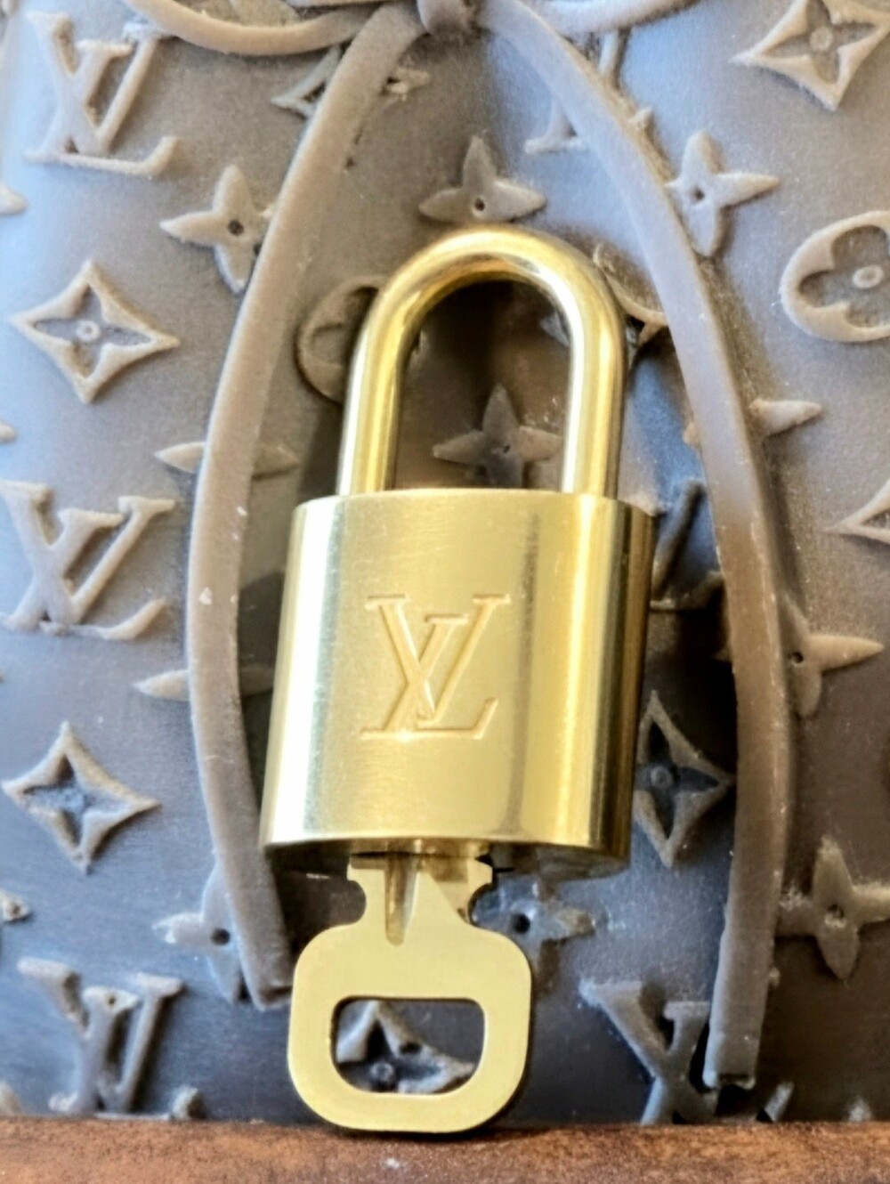 Louis Vuitton Lock, Key, And Luggage Tag EUC